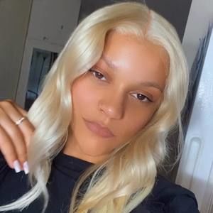 Meet your Posher, Sidney